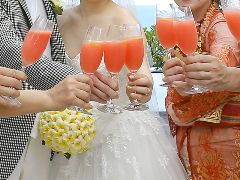 アヤナリゾート結婚式の乾杯ドリンク